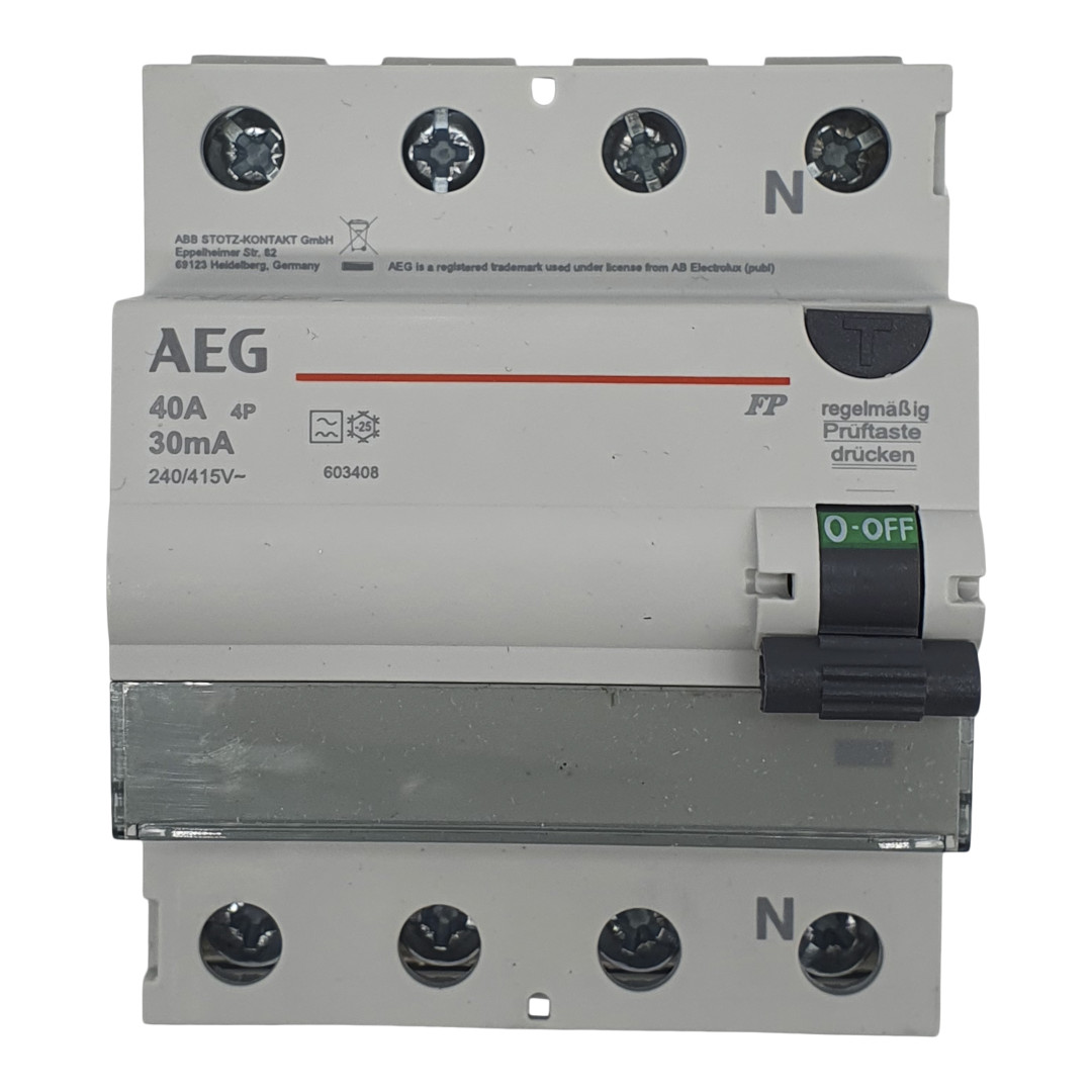 8x AEG B16 Automat 1x FI Schutzschalter 40A 0,03 4pol.+1x Phasenschiene 3pol 